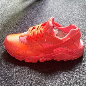 NIKE HUARACHE NEON PINK